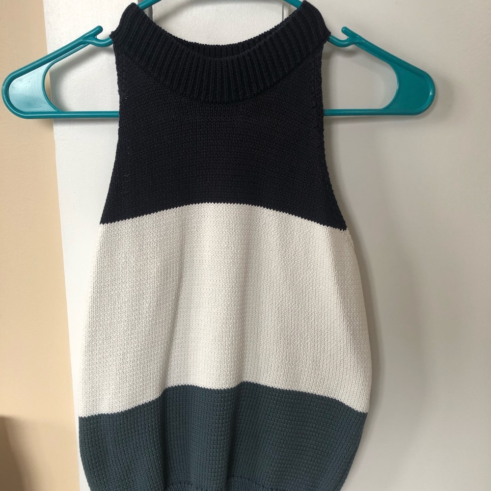 Ann Taylor Sleevelss Sweater